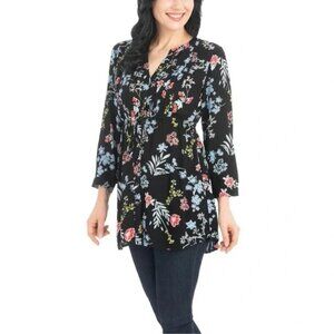 107. Hillary Radley Black Floral Top NWOT